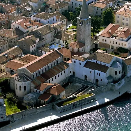 Romeo And Juliet With Balcony And Sea View Porec