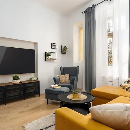 Romeo And Juliet With Balcony And Sea View Porec