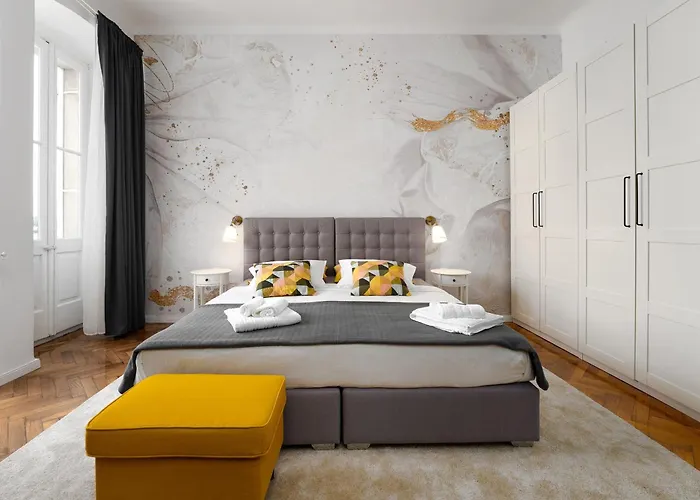 Romeo And Juliet With Balcony And Sea View * Πόρετς