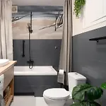 Romeo And Juliet With Balcony And Sea View Apartament