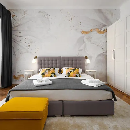 Romeo And Juliet With Balcony And Sea View * ポレッチ