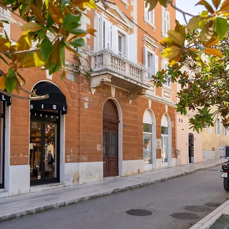 Romeo And Juliet With Balcony And Sea View * Poreč