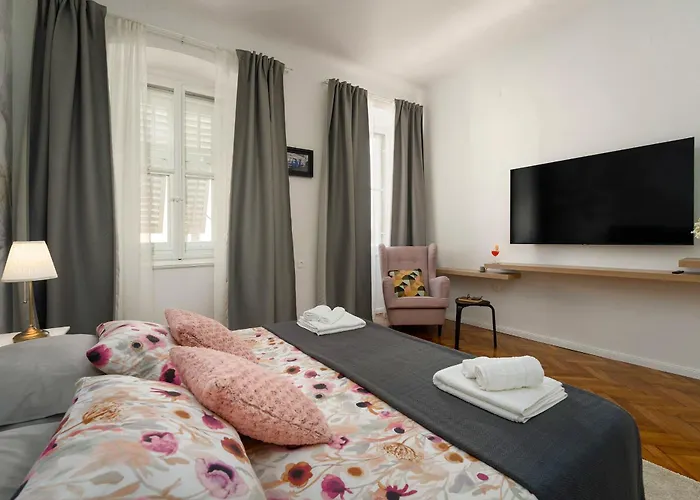 Apartament Romeo And Juliet With Balcony And Sea View
