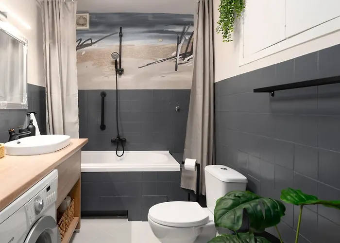 Romeo And Juliet With Balcony And Sea View Apartament