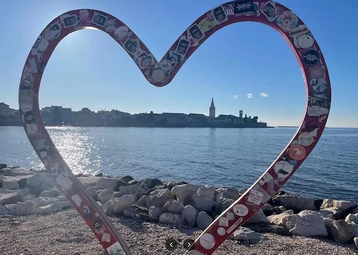 Romeo And Juliet With Balcony And Sea View *